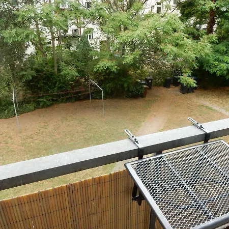 Zentrale Und Ruhige Mit Balkon Apartment *